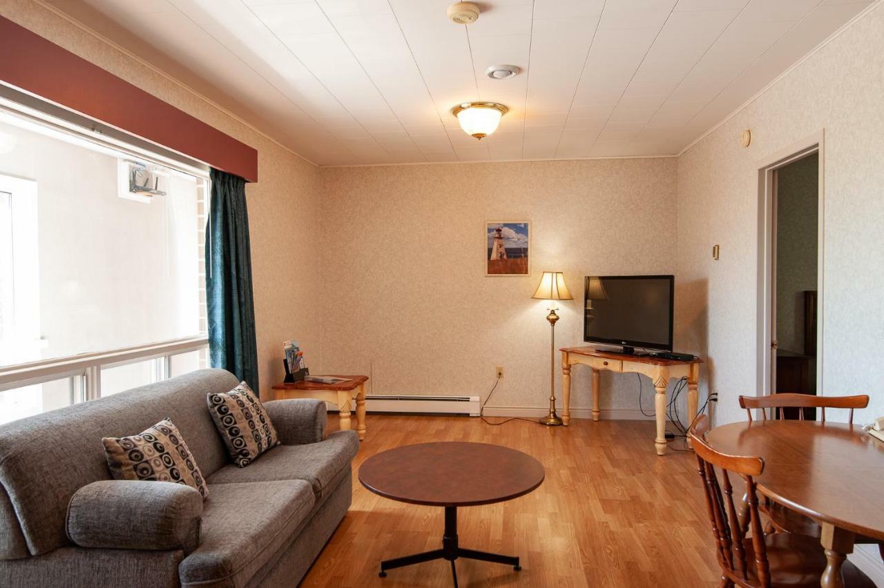 Dutch Inn Cornwall Bagian luar foto